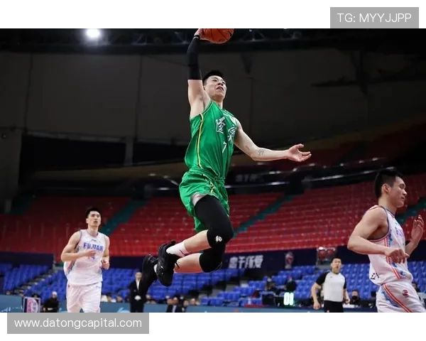 杭州网球队以90分领跑挑战赛积分榜展现强劲实力与团队合作精神