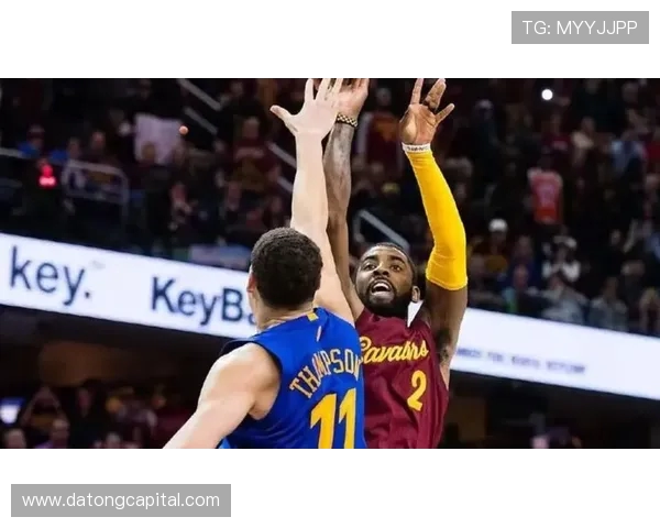 2016年圣诞大战骑士与勇士的巅峰对决回顾与精彩瞬间分析