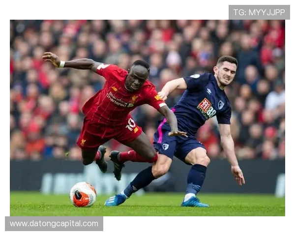 利物浦与伯恩茅斯激战正酣比分揭晓引发球迷热议