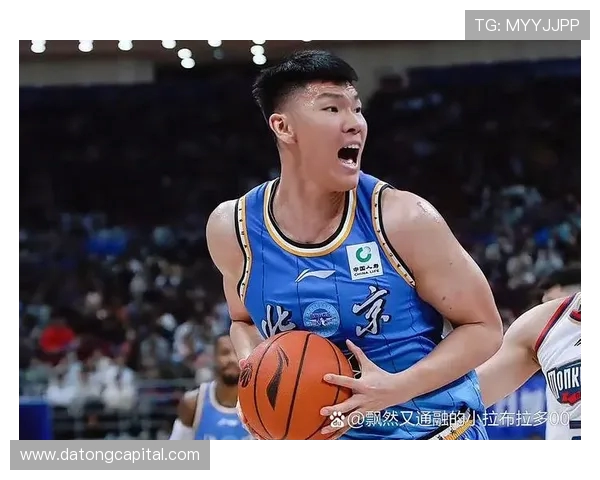 范子铭的成长之路与篮球梦想的追逐历程探索